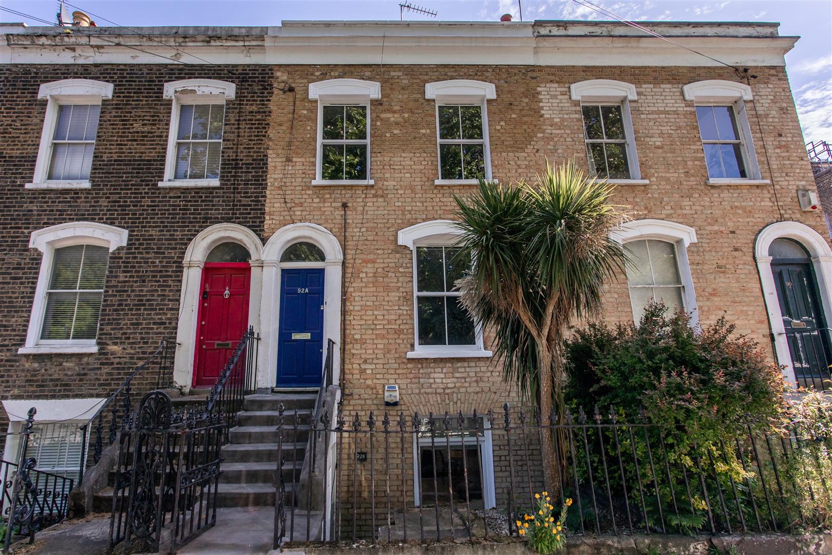1 bed property in Copenhagen Place, Limehouse